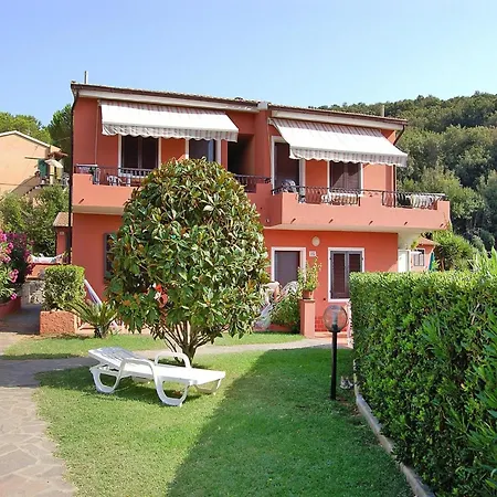 Franca In Capoliveri (Isola d'Elba)